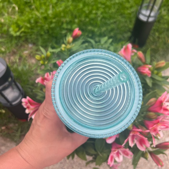 🤩 STARBUCKS SUMMER 2022 TUMBLER - Picture 3 of 3